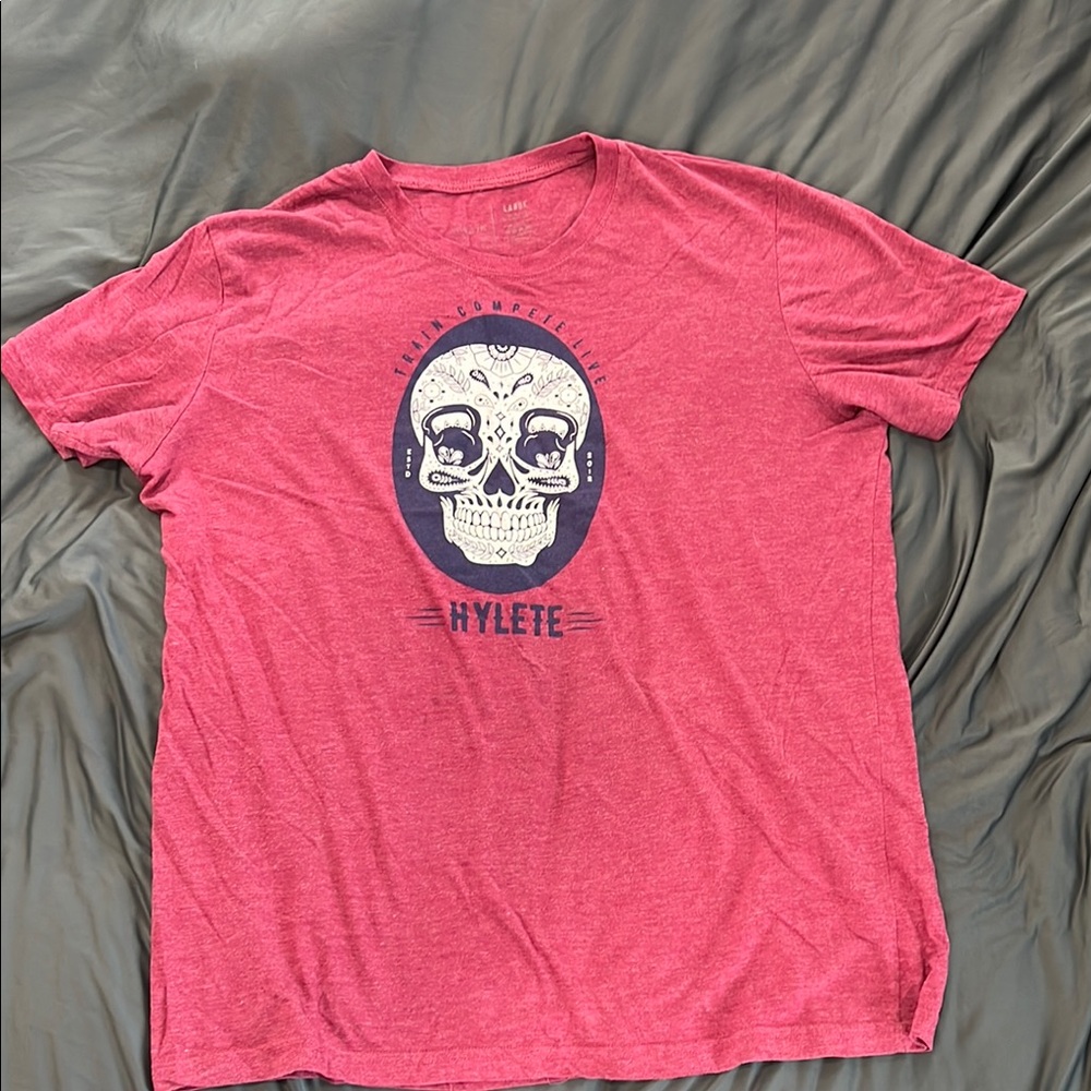 Hylete Crimson Skull Graphic Tee